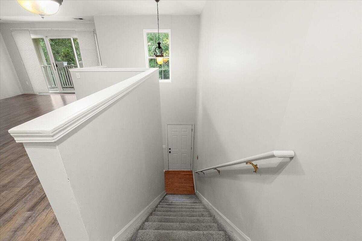 47855 Cardiff Ave - Photo 7 of 39