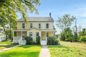 featured image of 37 Bowers Ln