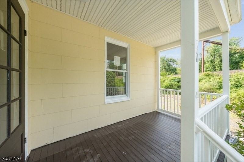 37 Bowers Ln - Photo 2 of 26