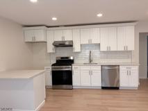 291 Garibaldi Ave - Photo 1 of 1