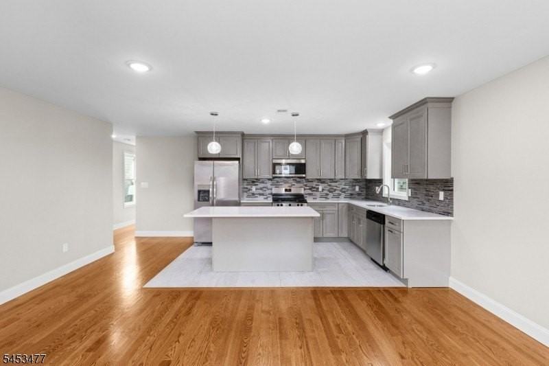 806 2nd Ave - Photo 4 of 19