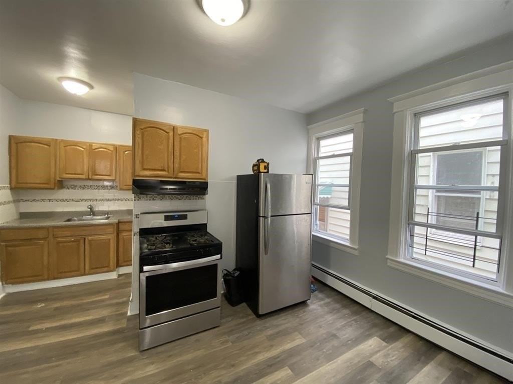 126 W 19th St #1 - Photo 2 of 11