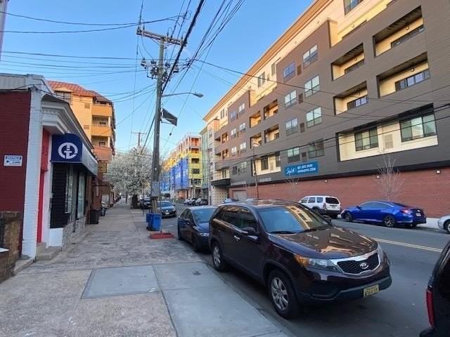 233 Avenue E #2 - Photo 3 of 17