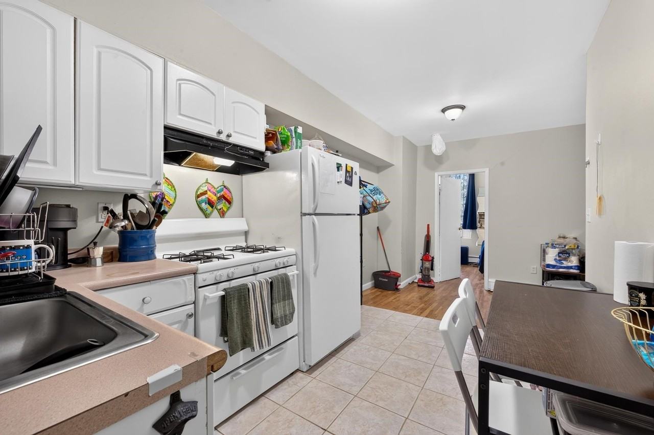 324 Monroe St #6 - Photo 2 of 15