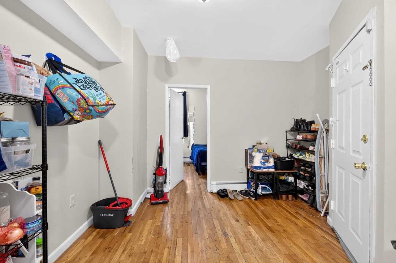 324 Monroe St #6 - Photo 5 of 15