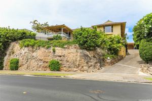 featured image of 676 Elepaio St