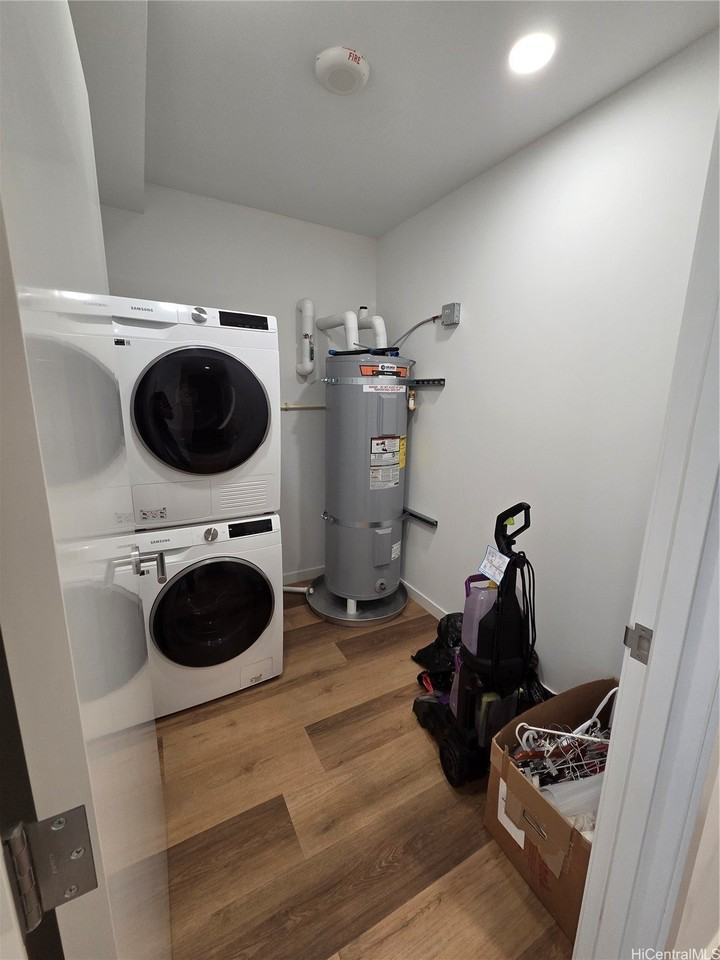 1500 Rycroft St #611R - Photo 3 of 20