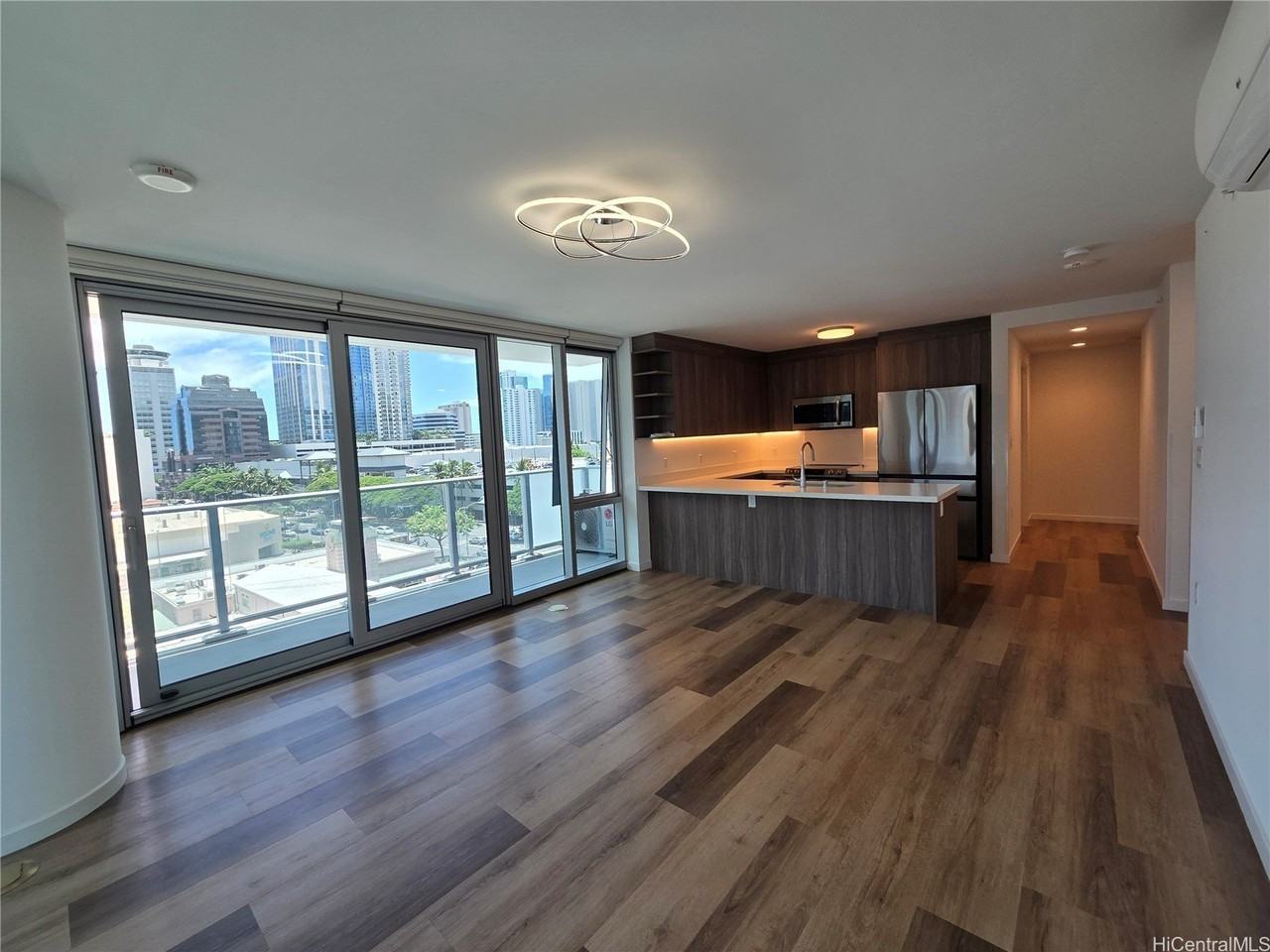 1500 Rycroft St #611R - Photo 7 of 20
