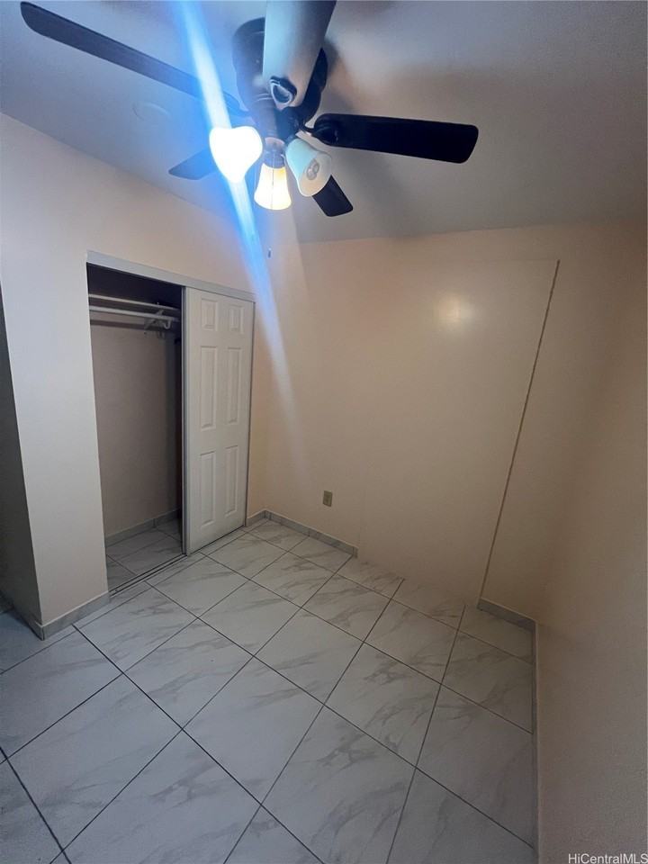 1239 Rycroft St - Photo 4 of 16