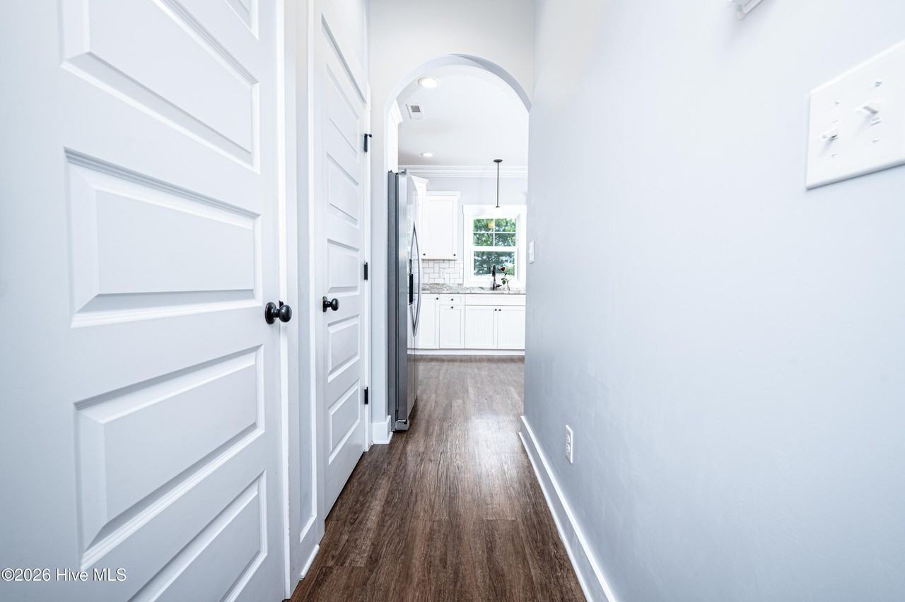 103 Chestwood Ct - Photo 6 of 25
