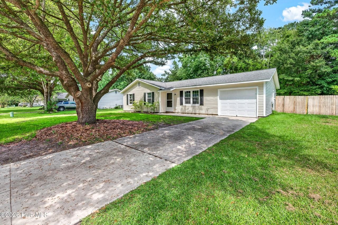 509 Redwood Pl - Photo 2 of 21