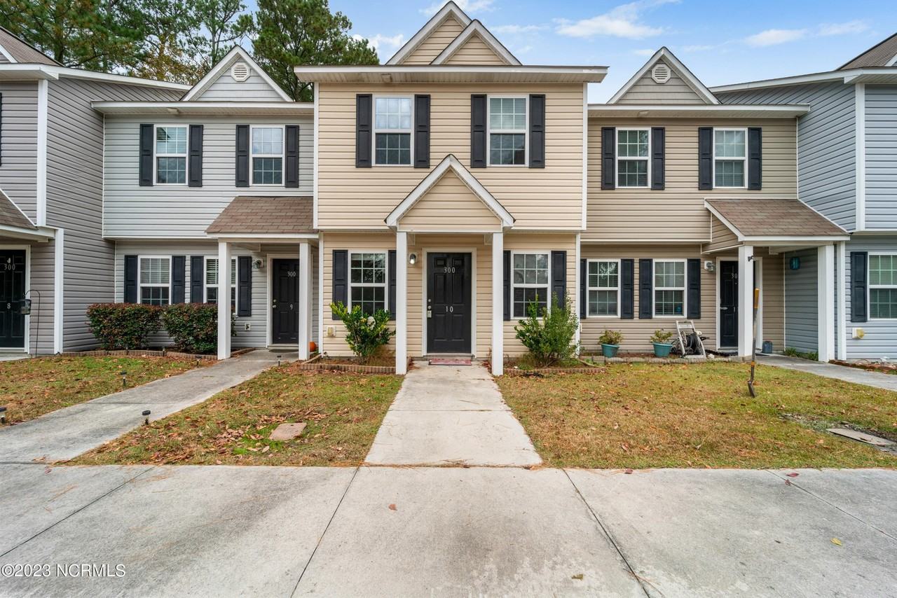 300 Burley Dr #10