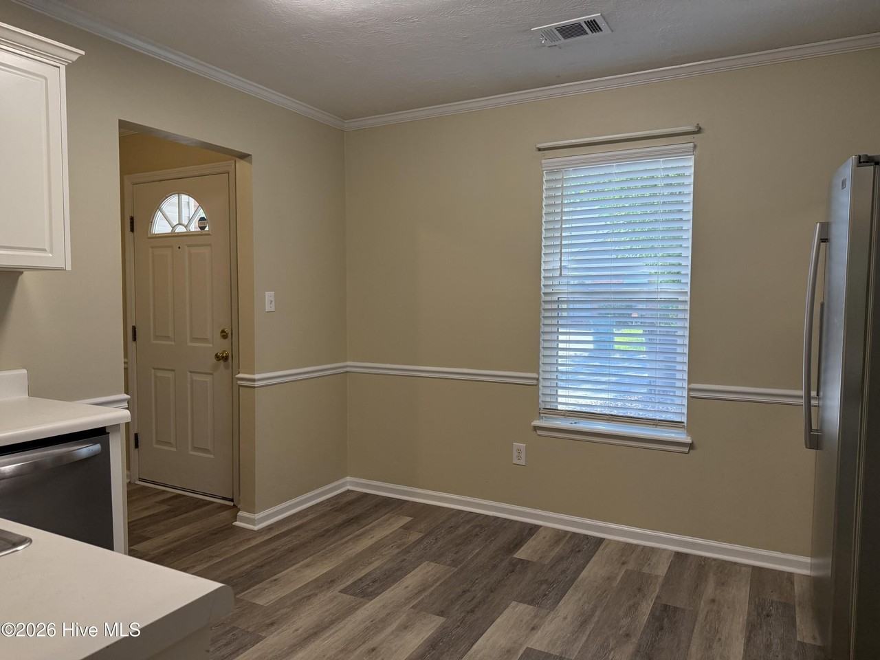 113 Harvestwood Dr - Photo 4 of 14