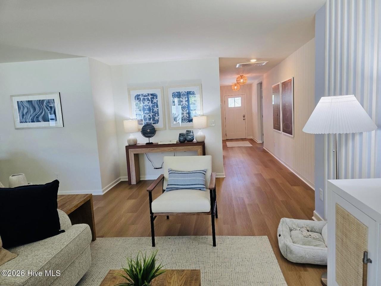 1056 Ben Thomas Dr Ne - Photo 4 of 7