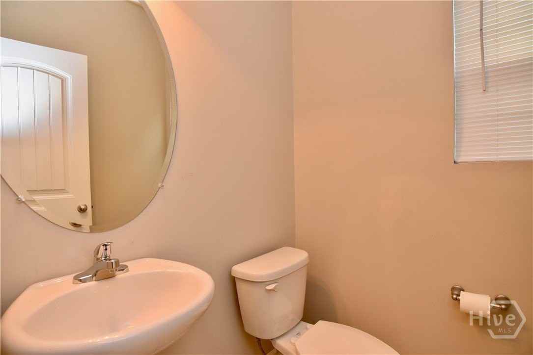 45 Walker Ct - Photo 5 of 12