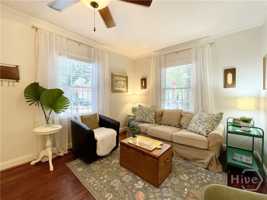 featured image of 219 W Taylor St #215