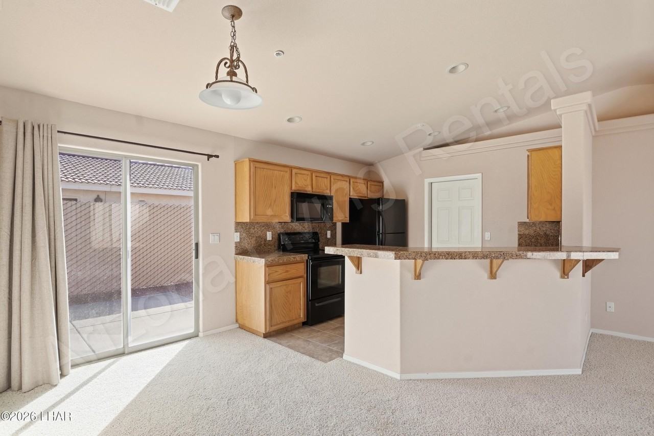 3330 Tomahawk Dr #102 - Photo 5 of 20