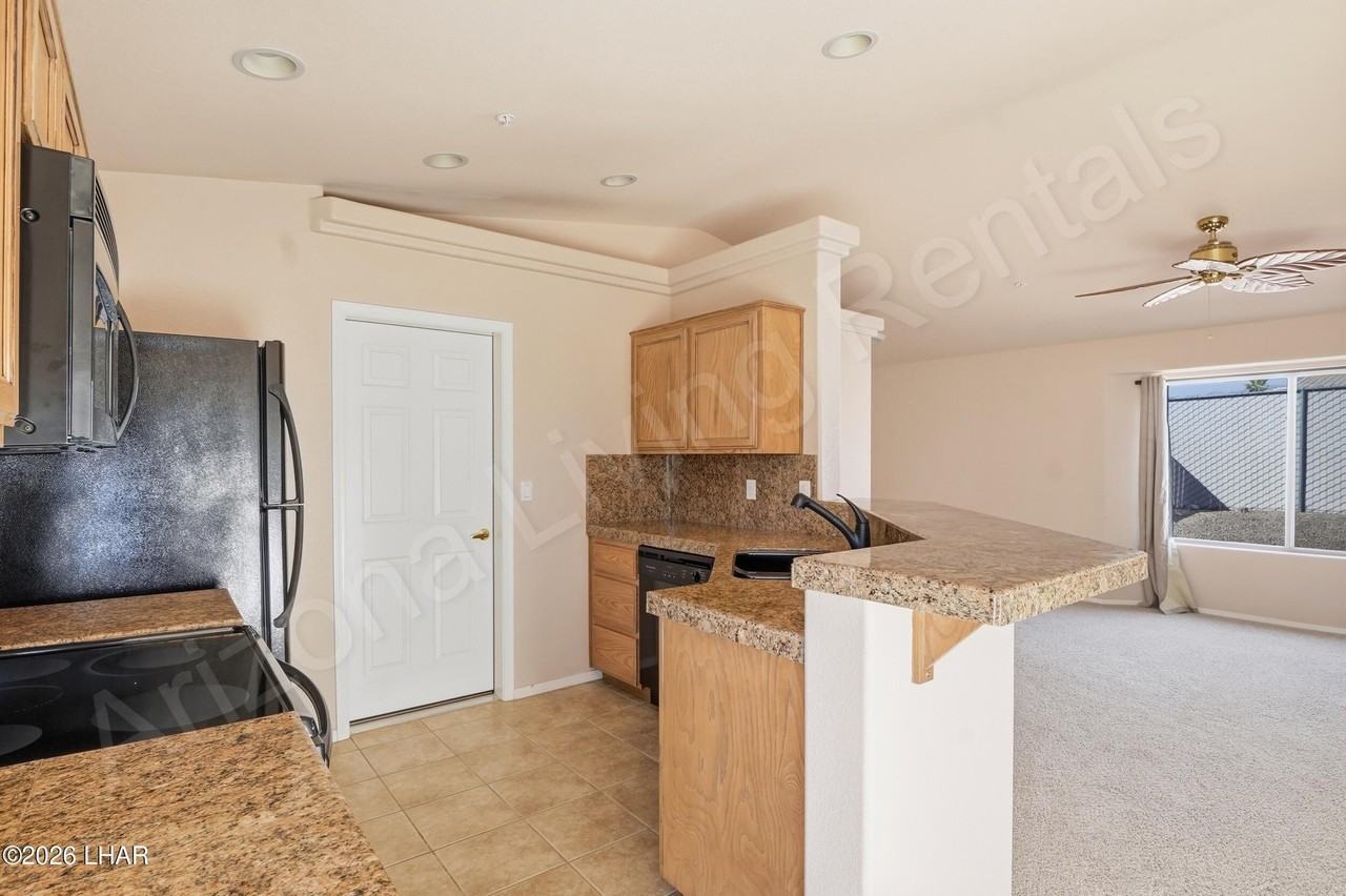 3330 Tomahawk Dr #102 - Photo 6 of 20