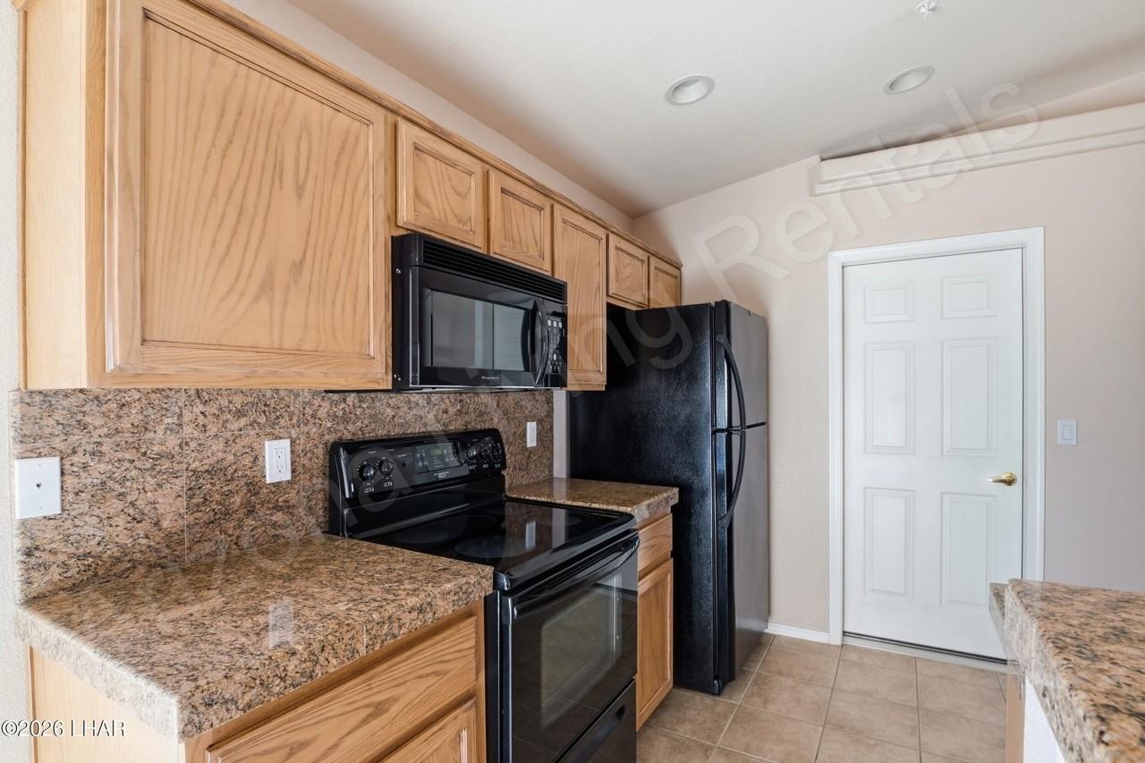 3330 Tomahawk Dr #102 - Photo 7 of 20