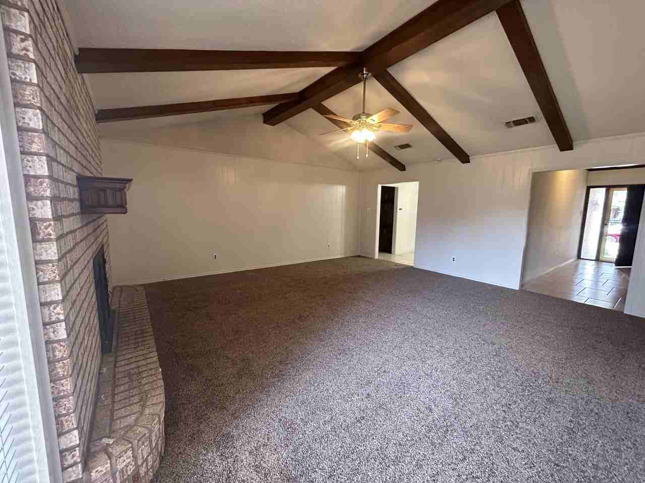 4717 64th St - Photo 4 of 20