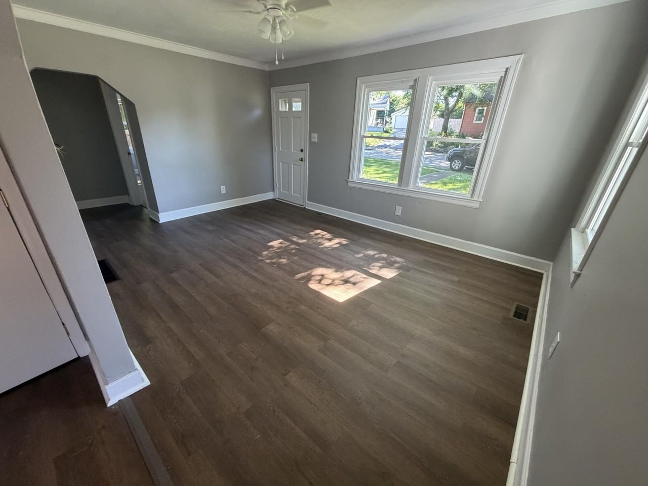 1120 Sparks Rd - Photo 7 of 17