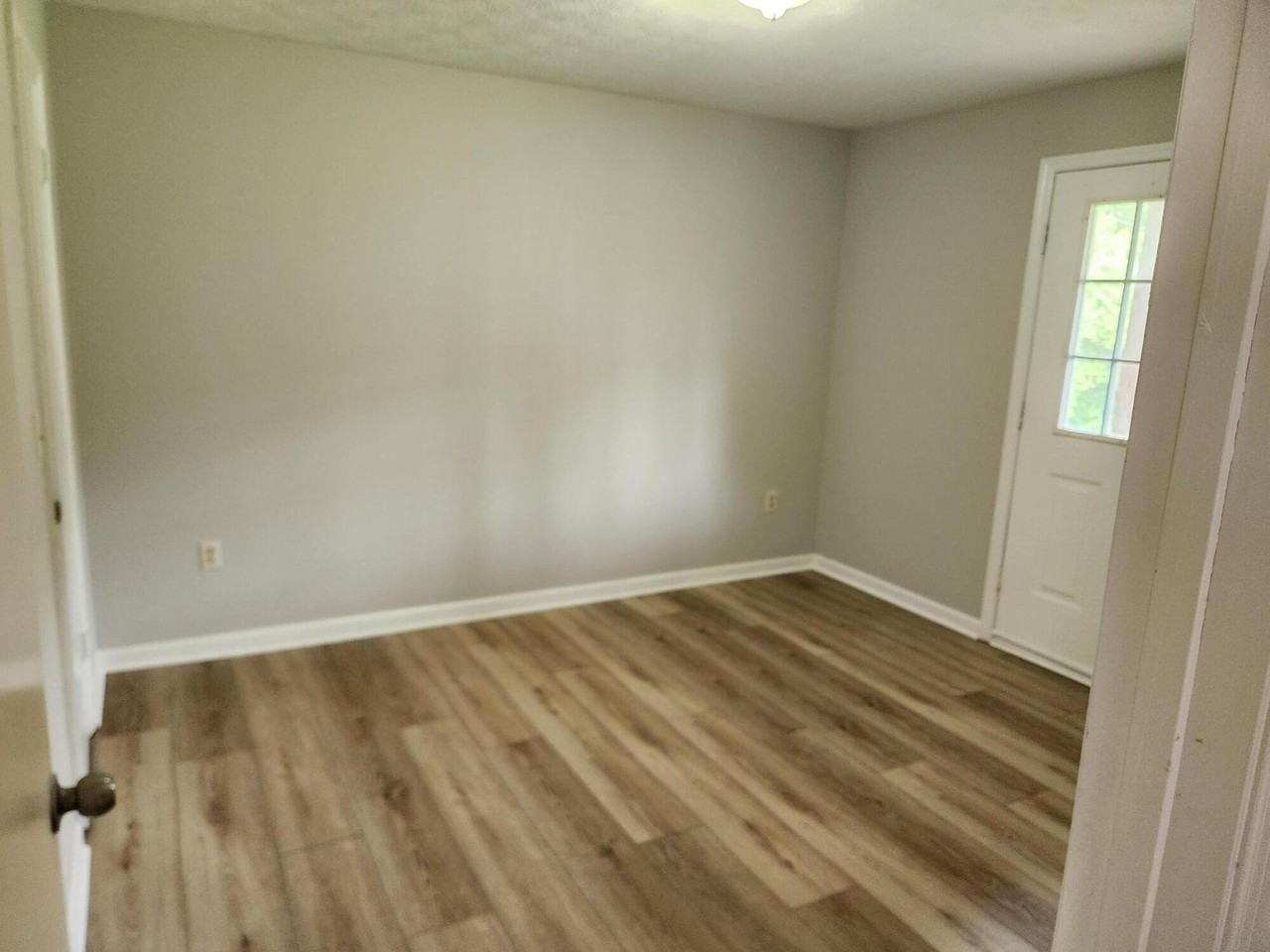 245 Maryland Dr #2 - Photo 2 of 6