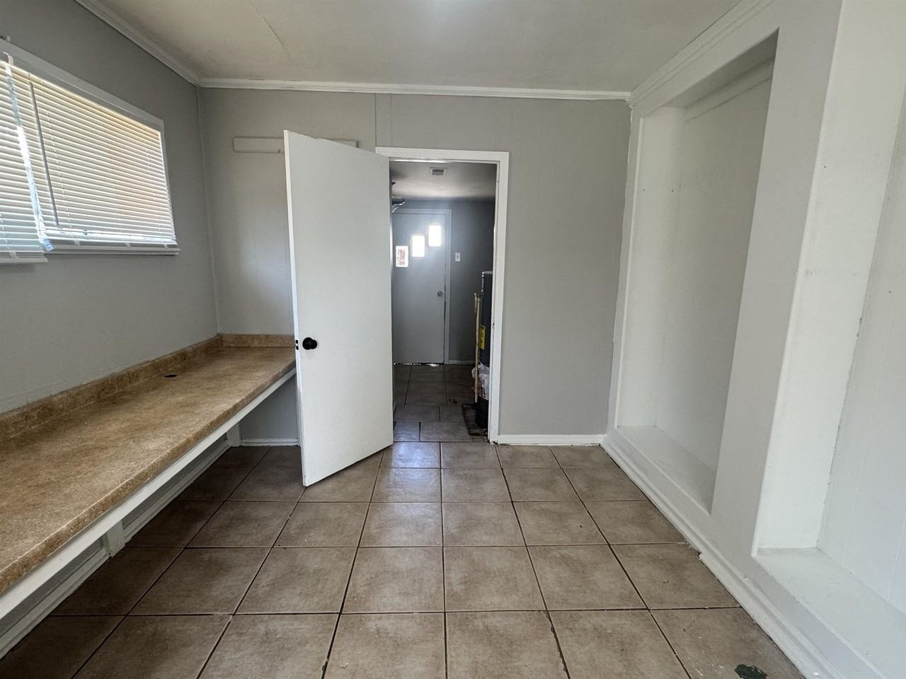 1770 Sugarloaf St - Photo 6 of 15