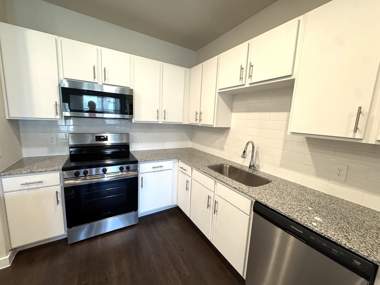 455 Elevon Pkwy #05-1102 - Photo 6 of 8