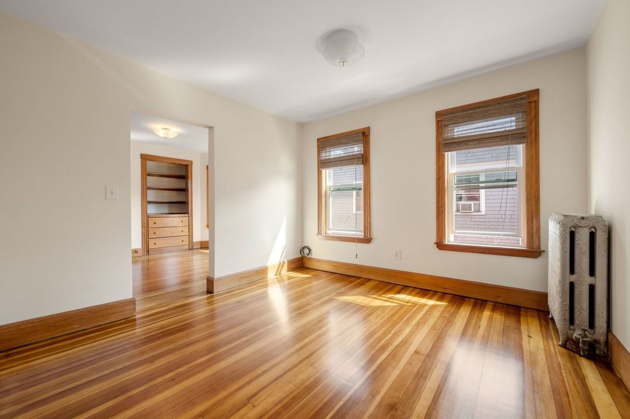 26 Chilton St #3 - Photo 4 of 8