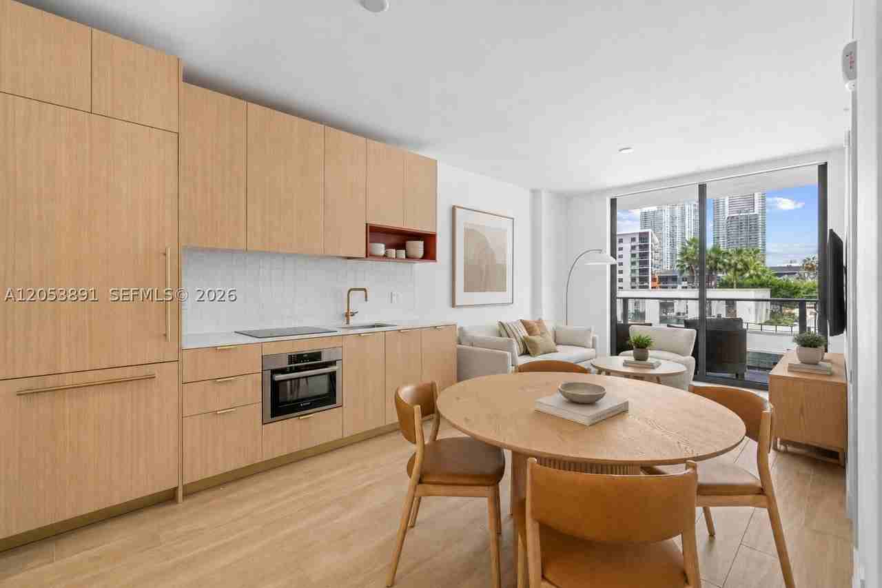 90 Ne 32nd St #710 - Photo 6 of 29