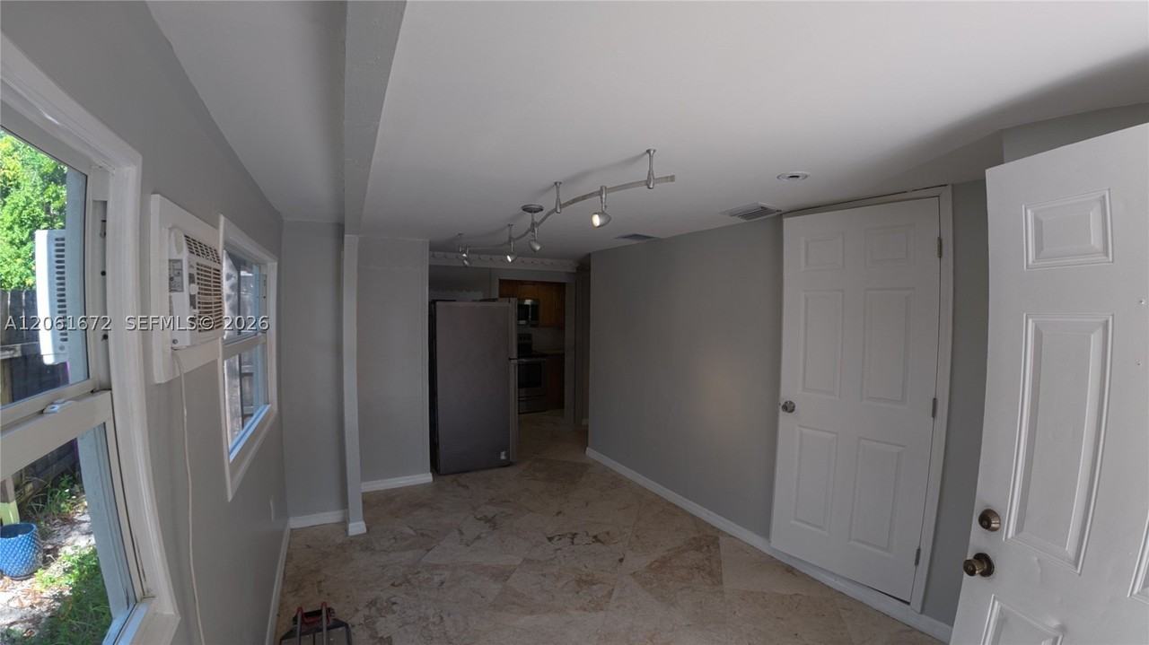 5400 Sw 36th St #1 - Photo 5 of 30