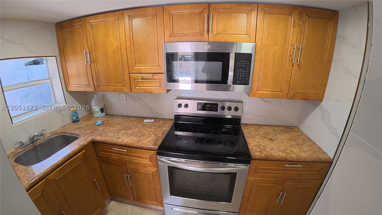 5400 Sw 36th St #1 - Photo 6 of 30
