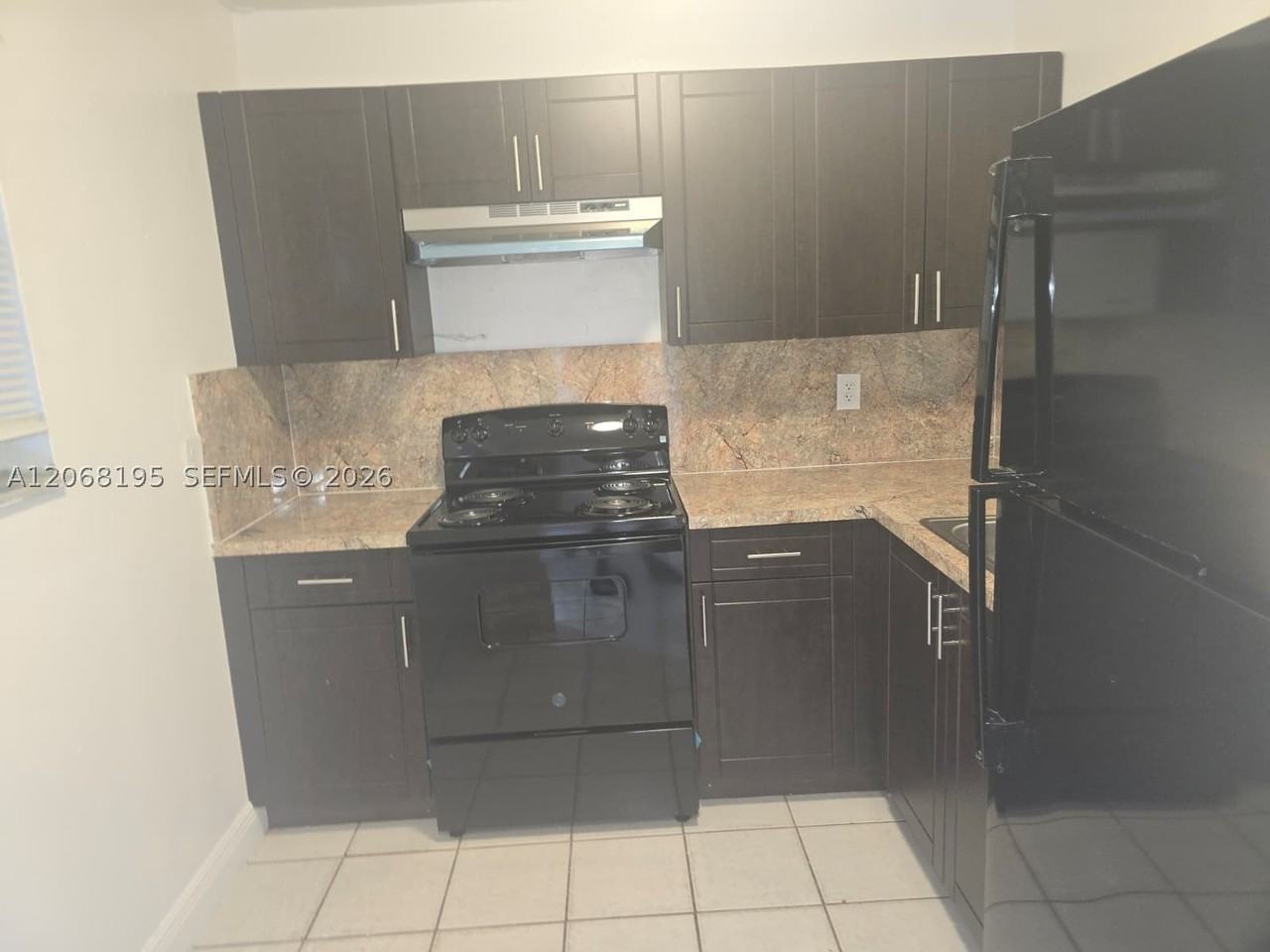 13725 Ne 6th Ave #104 - Photo 3 of 10
