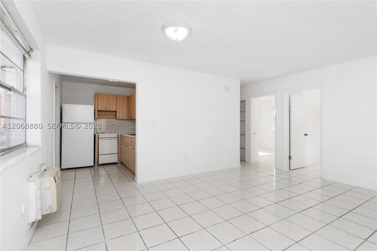 345 W 68th St #202 - Photo 6 of 25