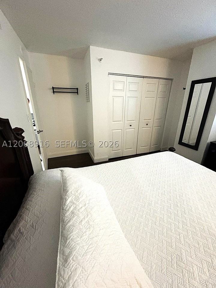 800 N Miami Ave #E905 - Photo 5 of 12