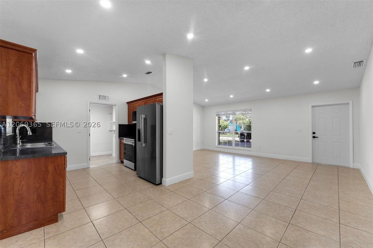 13830 Sw 282nd St - Photo 6 of 26