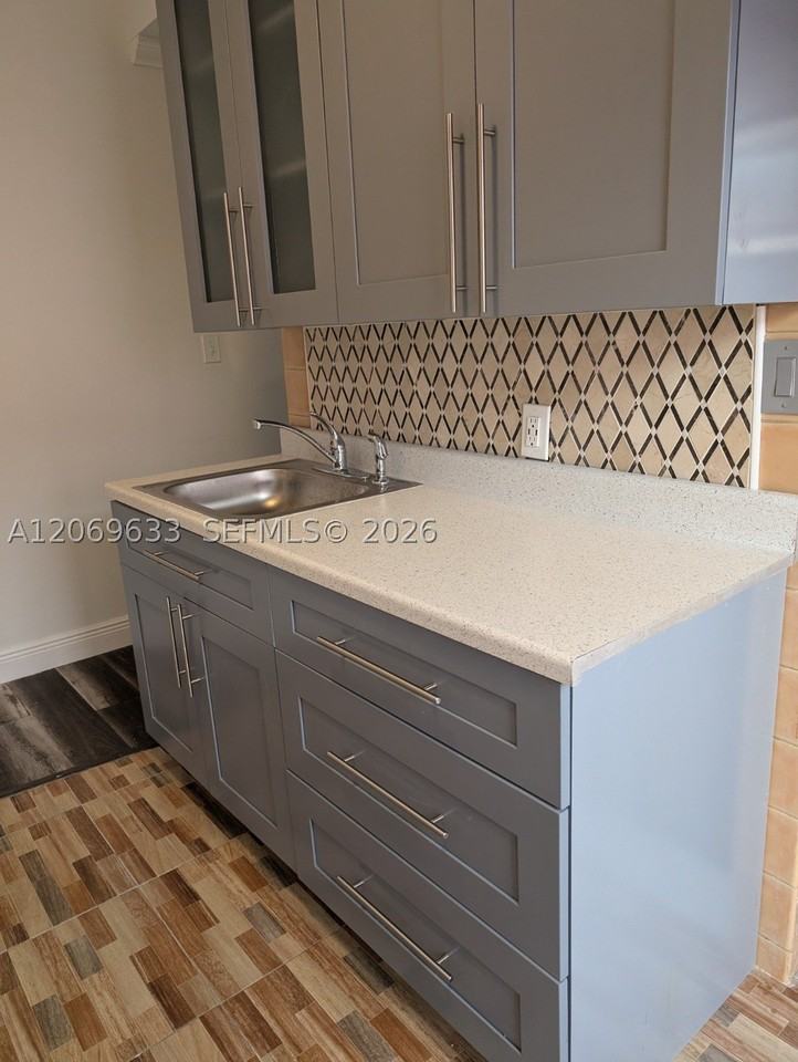 11879 Sw 208th Ter - Photo 4 of 9