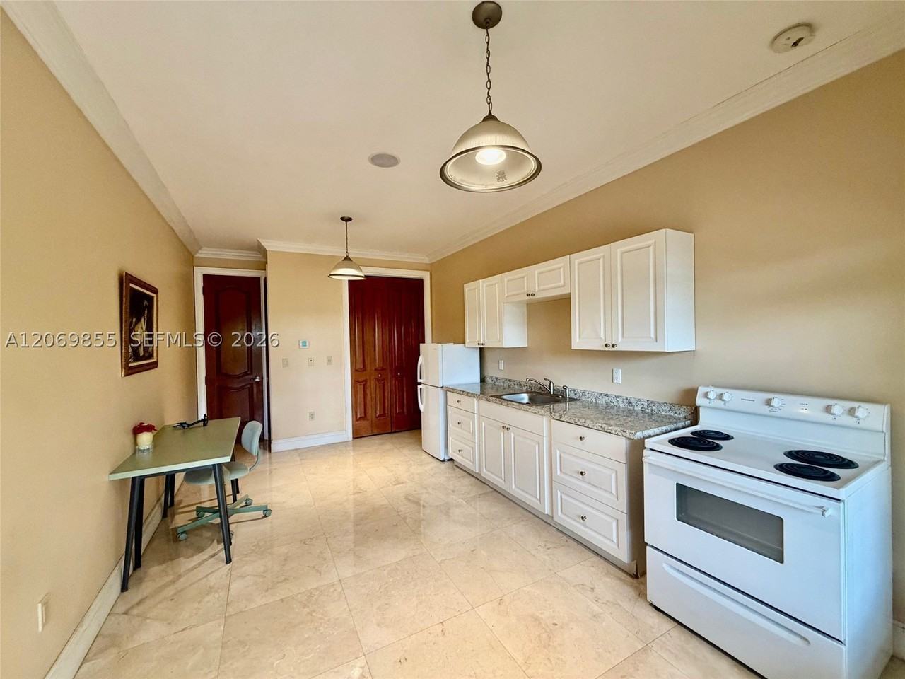 7449 Sw 104th St - Photo 4 of 19