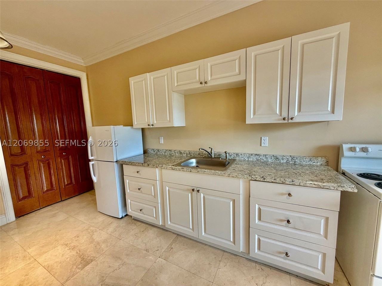 7449 Sw 104th St - Photo 5 of 19