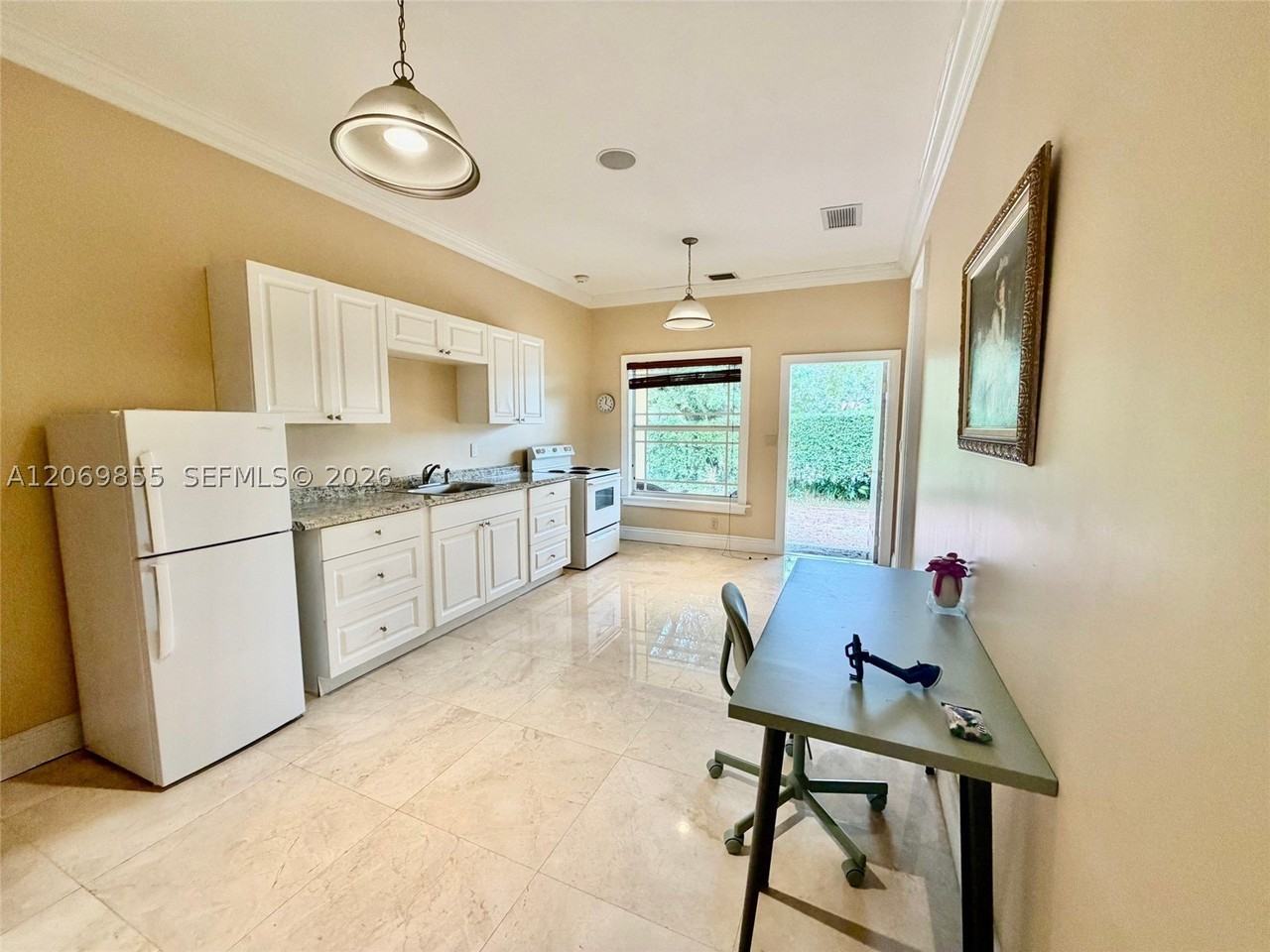 7449 Sw 104th St - Photo 6 of 19