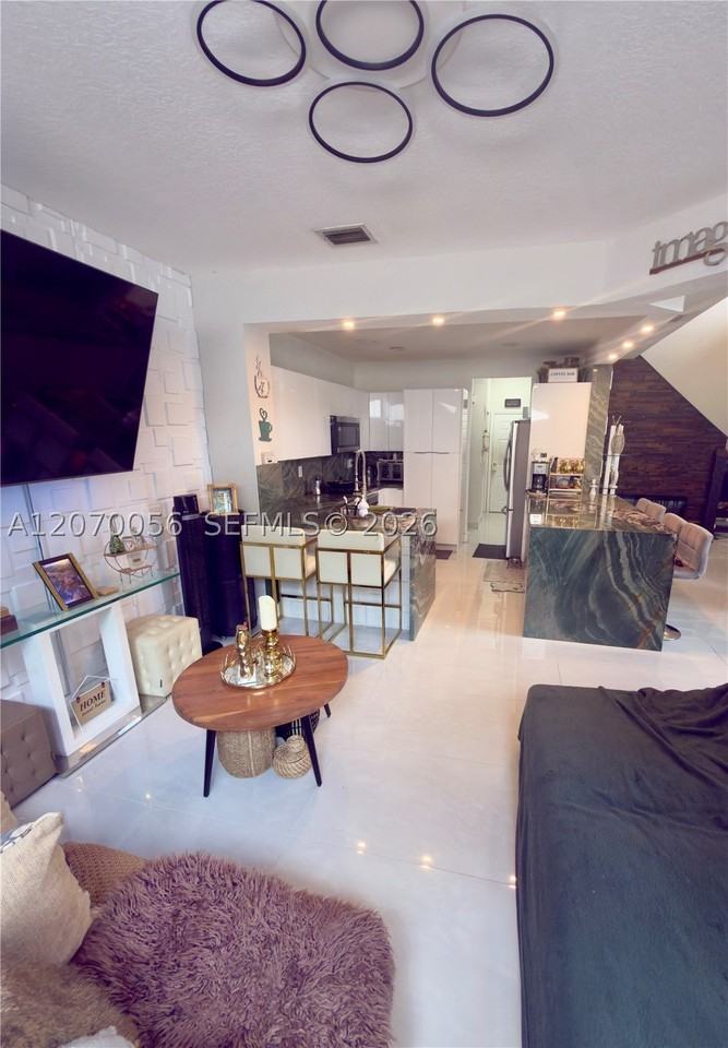 5691 Nw 125th Ave - Photo 7 of 9