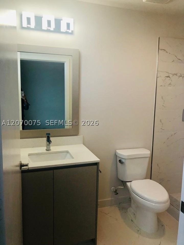 2505 Ne 193rd St #4206 - Photo 4 of 23