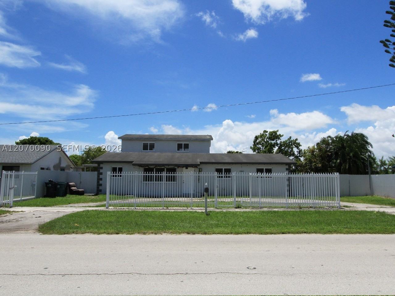 11460 Sw 224th St - Photo 3 of 17