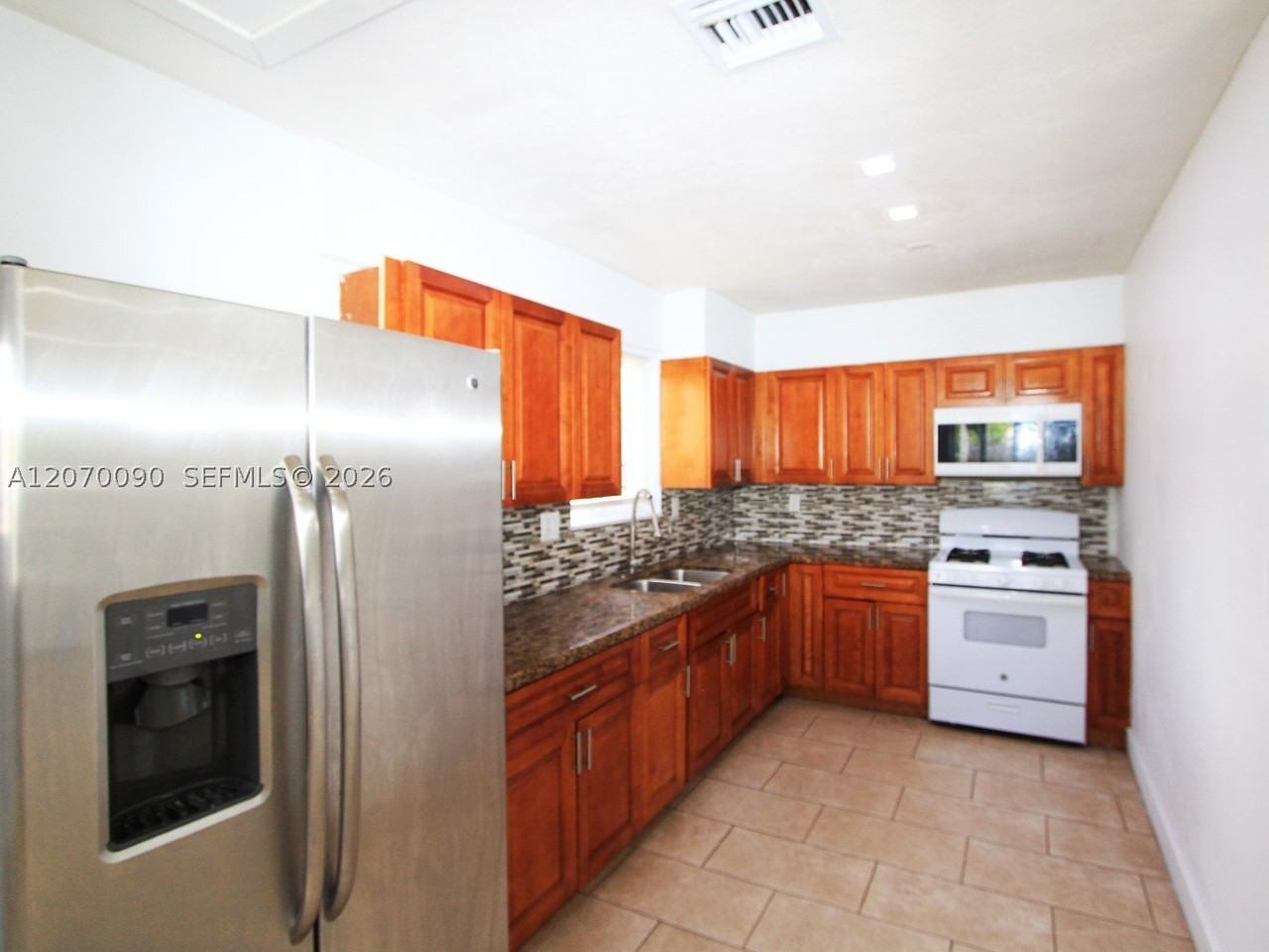 11460 Sw 224th St - Photo 6 of 17