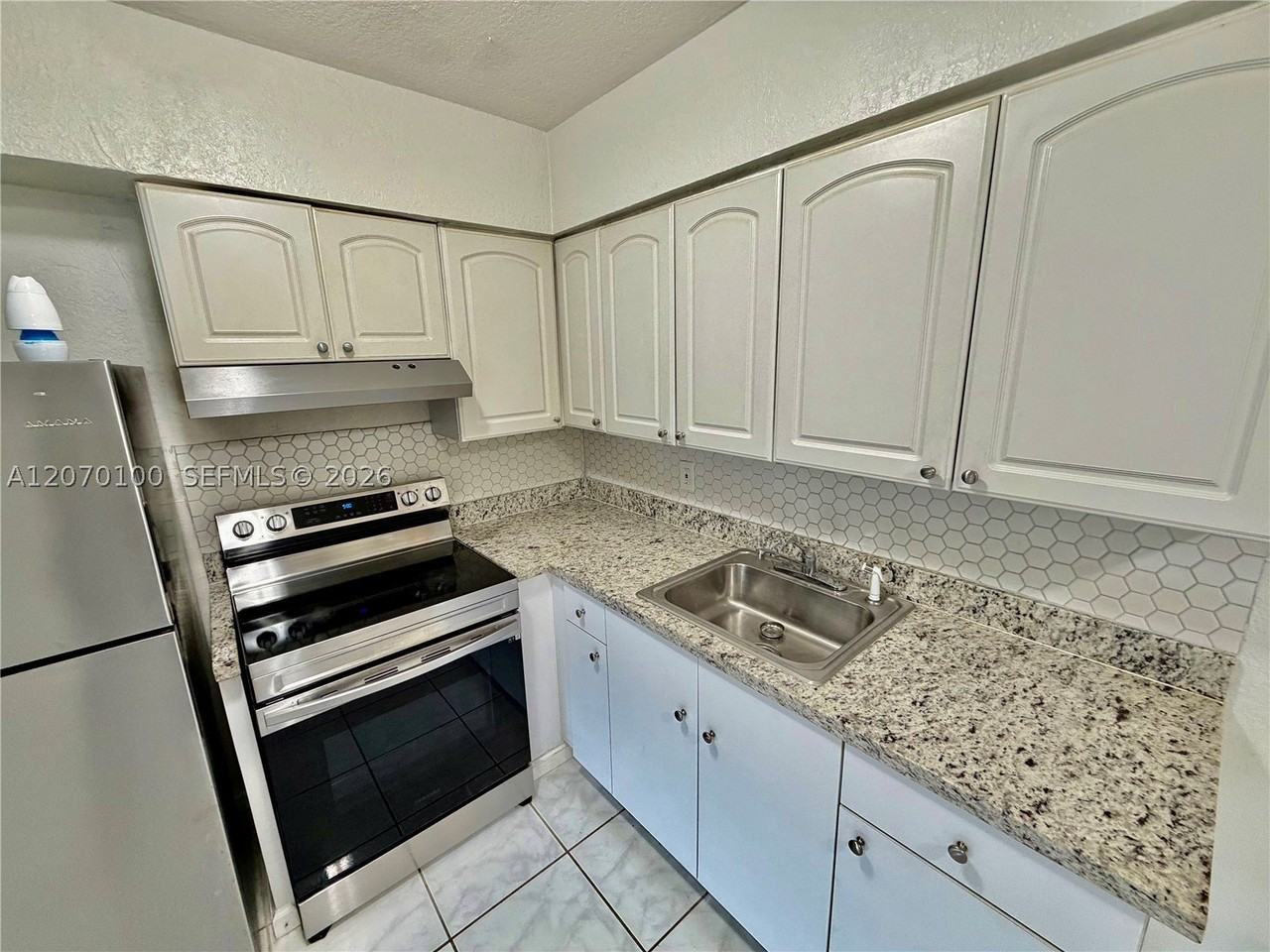 1821 N 17th Ct #24 - Photo 7 of 21