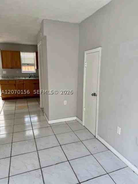 927 Nw 7th Ct #3 - Photo 4 of 8