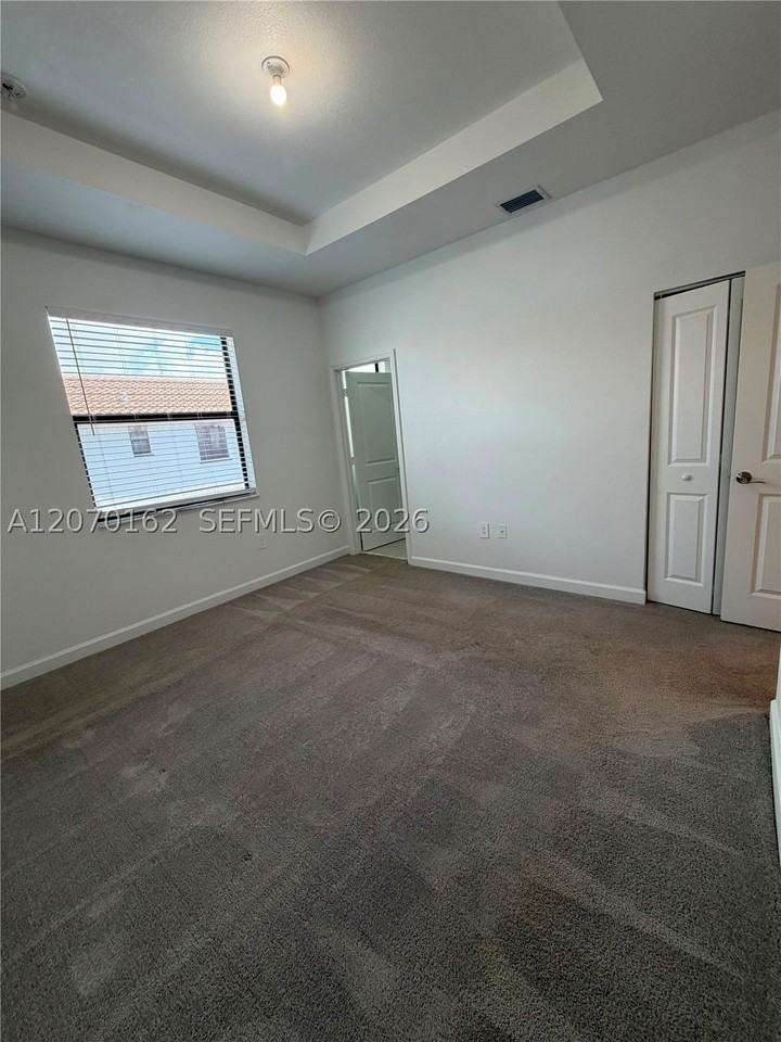 11863 Sw 247th Ter #11863 - Photo 5 of 13