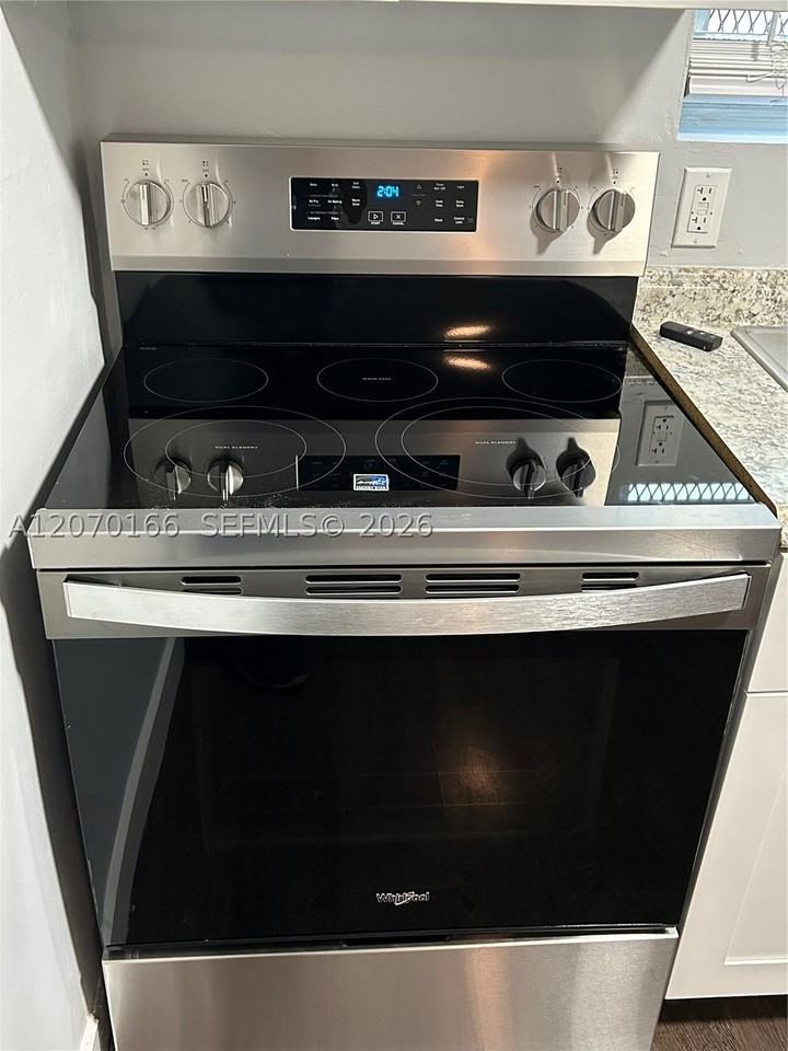 1334 Alton Rd #A6 - Photo 6 of 13