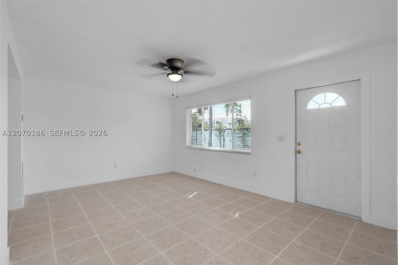 124 Se 2nd Ter #1-2 - Photo 5 of 16