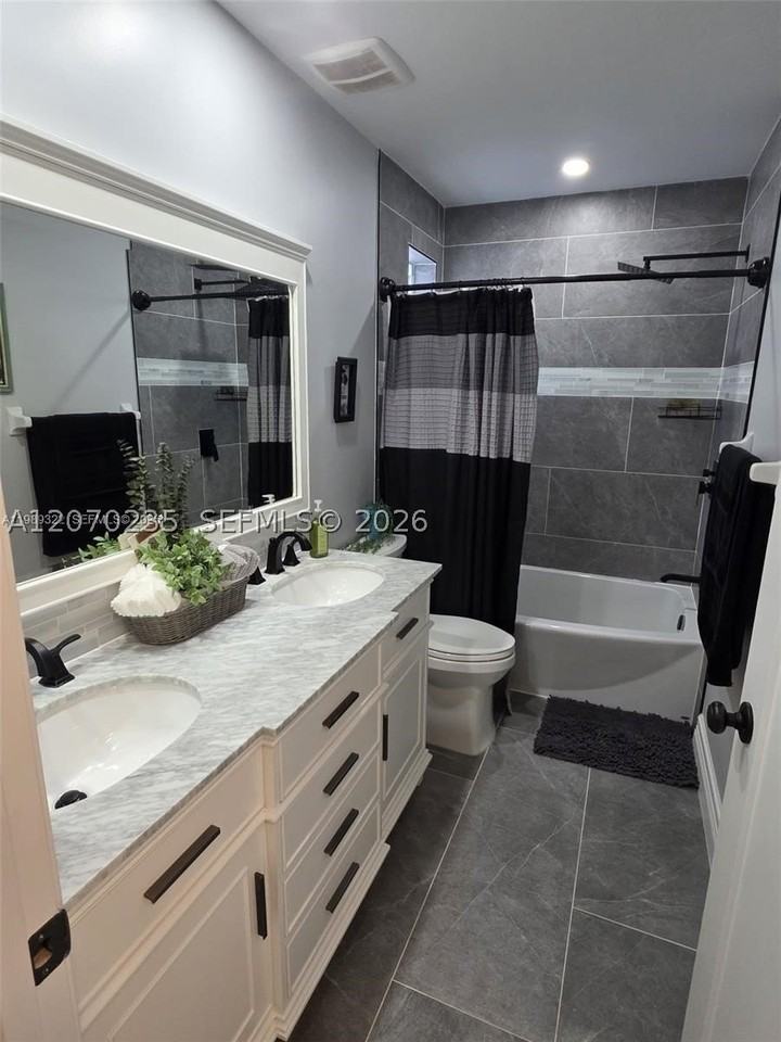 680 Nw 159th Ave - Photo 5 of 17